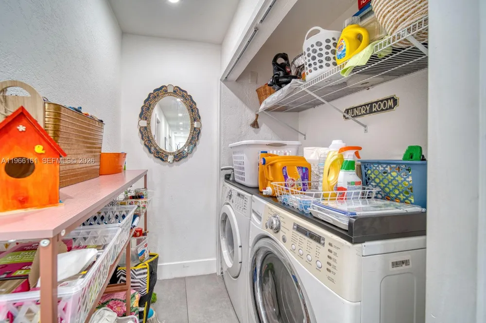 2841 SW 24th Ter Miami, FL 33145