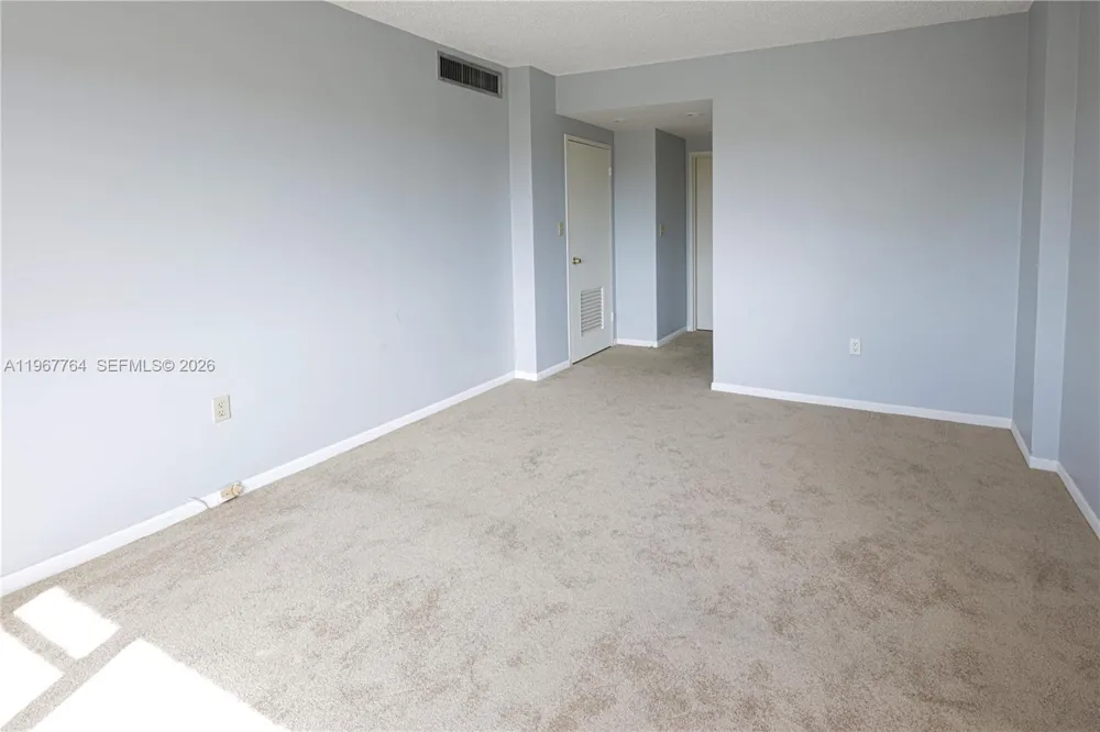 1700 NE 105th St #512 Miami Shores, FL 33138