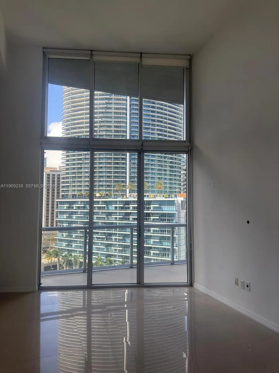 465 Brickell #1504 Miami, FL 33131