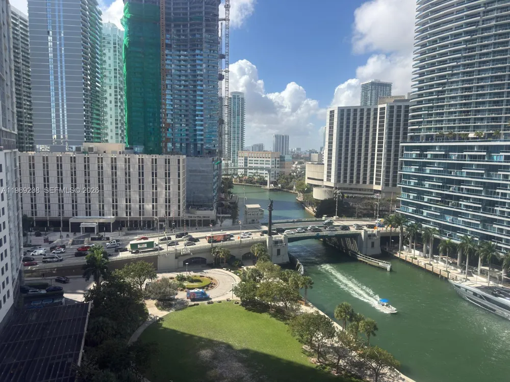 465 Brickell #1504 Miami, FL 33131