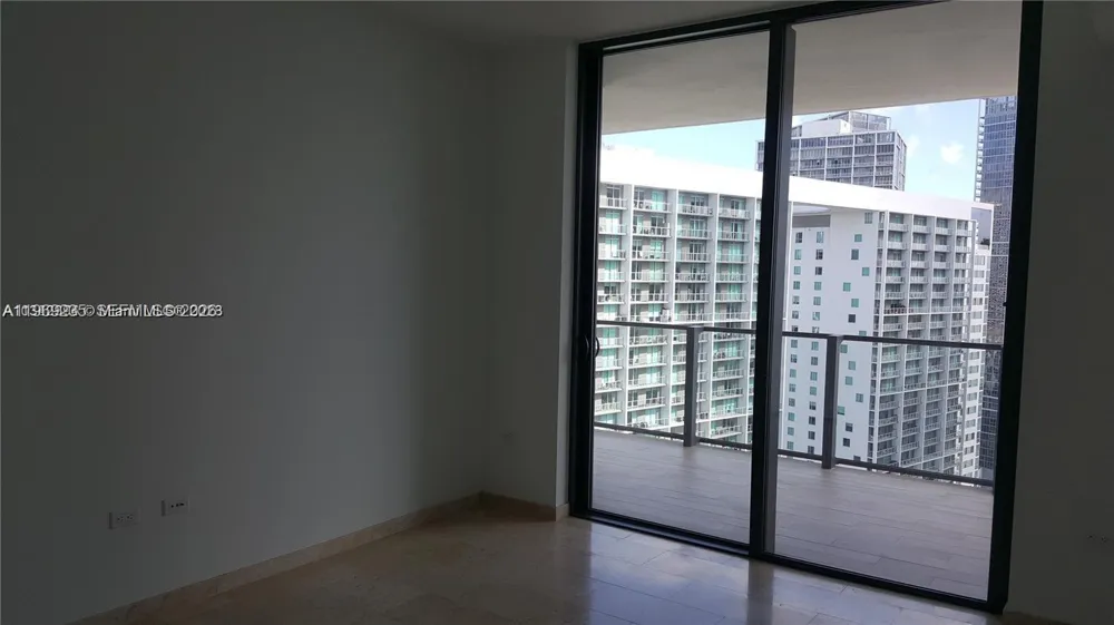 68 SE 6th St #3305 Miami, FL 33131