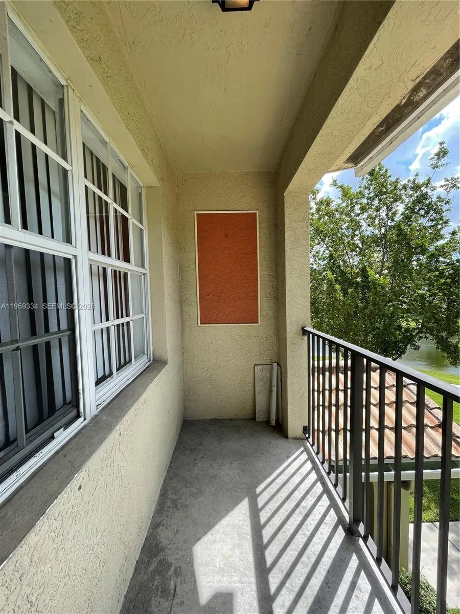 2305 Belmont Ln #2305 North Lauderdale, FL 33068