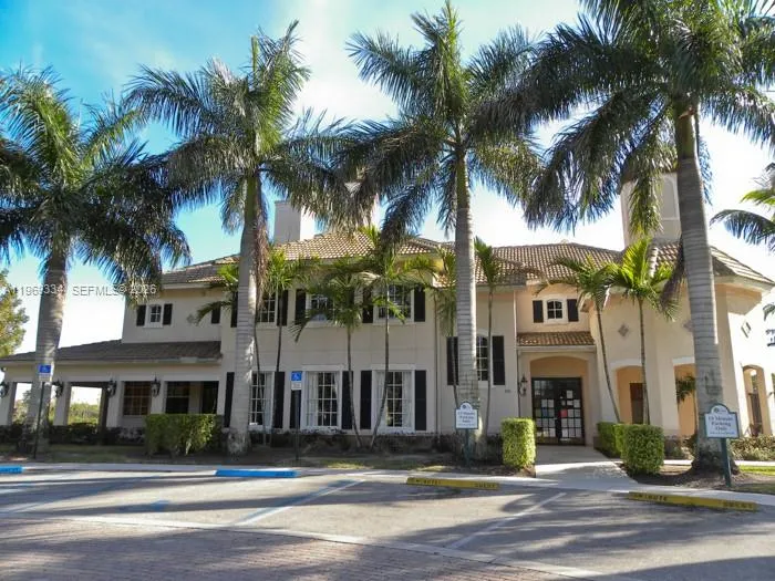 2305 Belmont Ln #2305 North Lauderdale, FL 33068