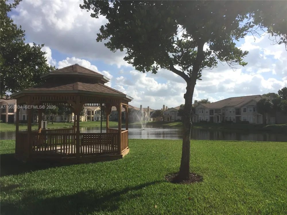 2305 Belmont Ln #2305 North Lauderdale, FL 33068