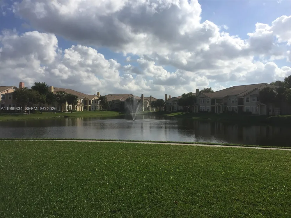 2305 Belmont Ln #2305 North Lauderdale, FL 33068