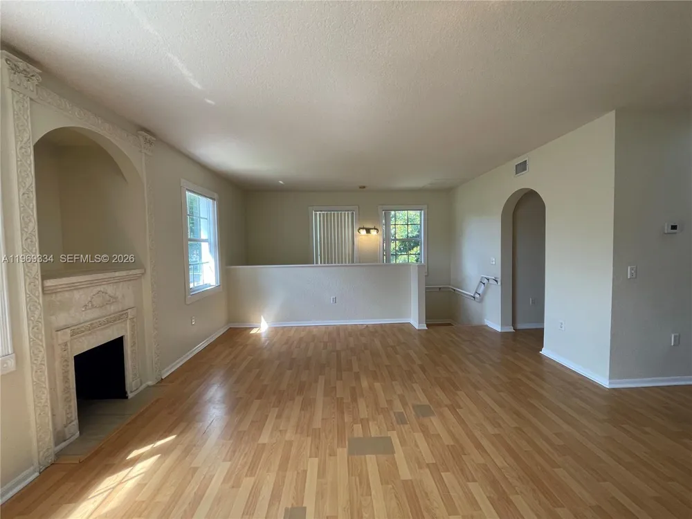 2305 Belmont Ln #2305 North Lauderdale, FL 33068