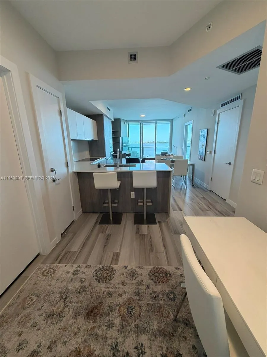 2900 NE 7th Ave #1205 Miami, FL 33137