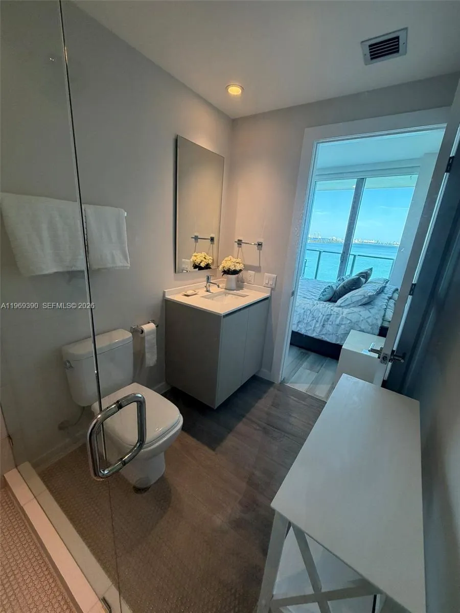2900 NE 7th Ave #1205 Miami, FL 33137