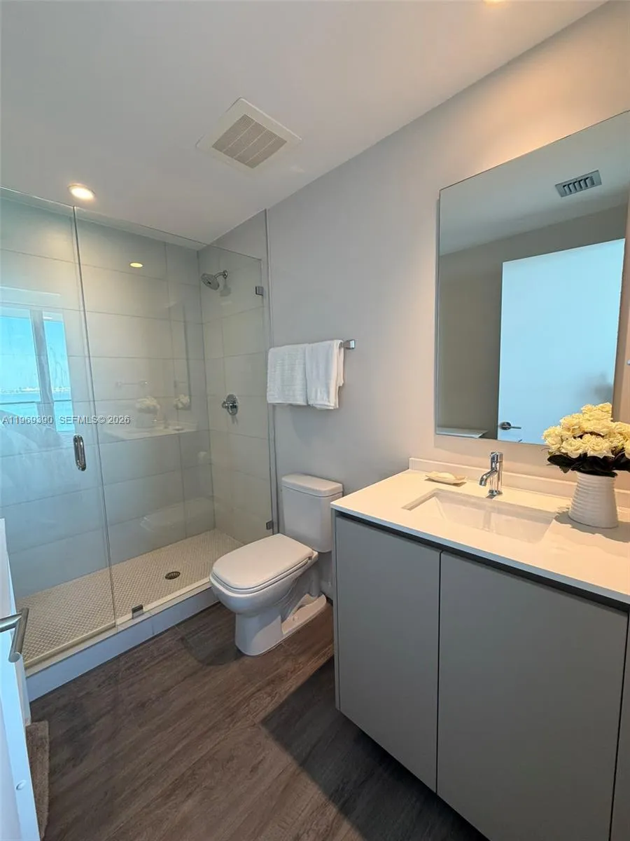 2900 NE 7th Ave #1205 Miami, FL 33137