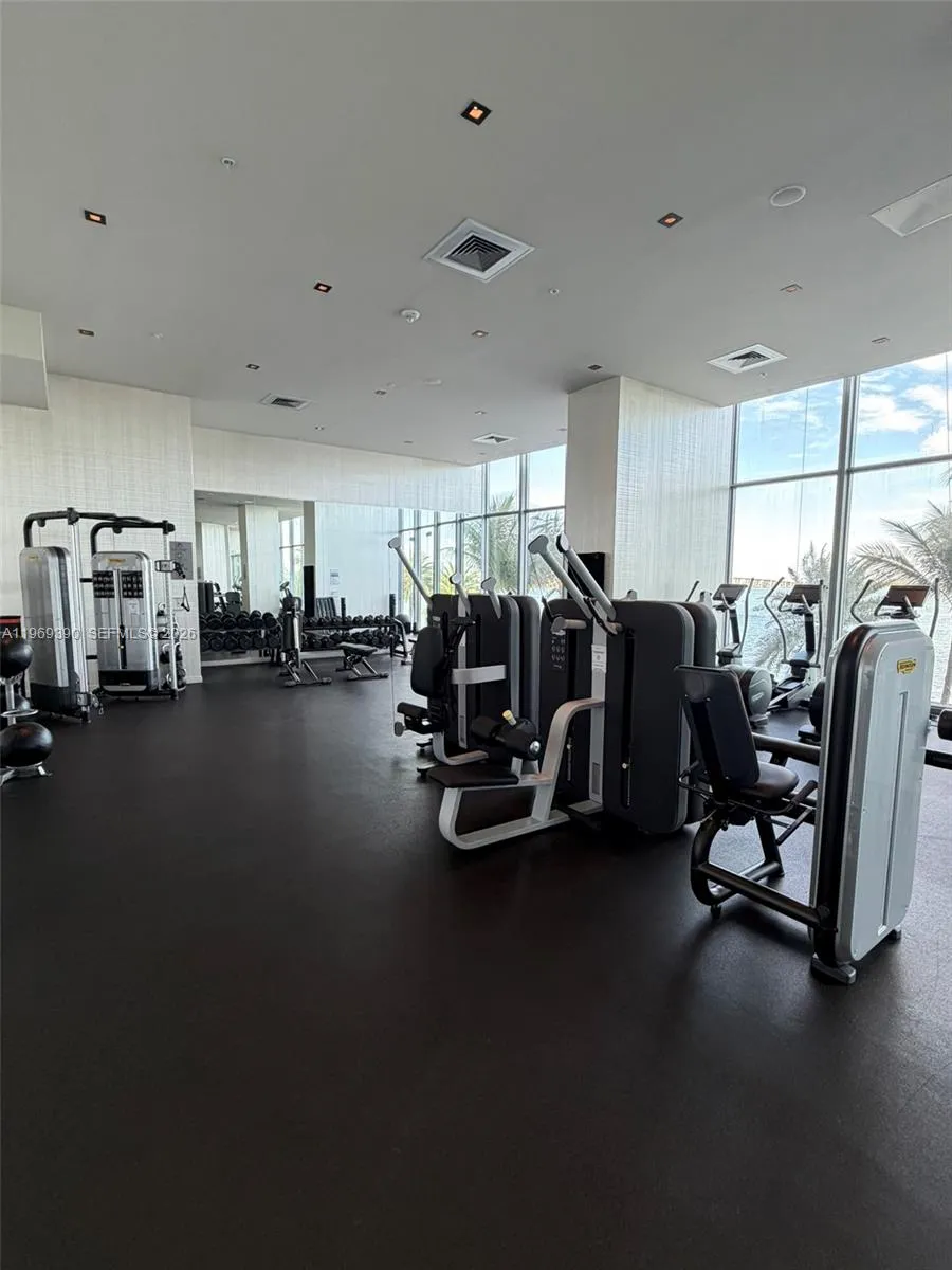 2900 NE 7th Ave #1205 Miami, FL 33137