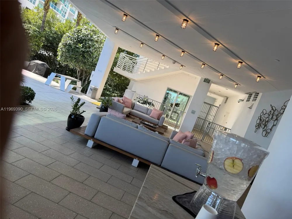 2900 NE 7th Ave #1205 Miami, FL 33137