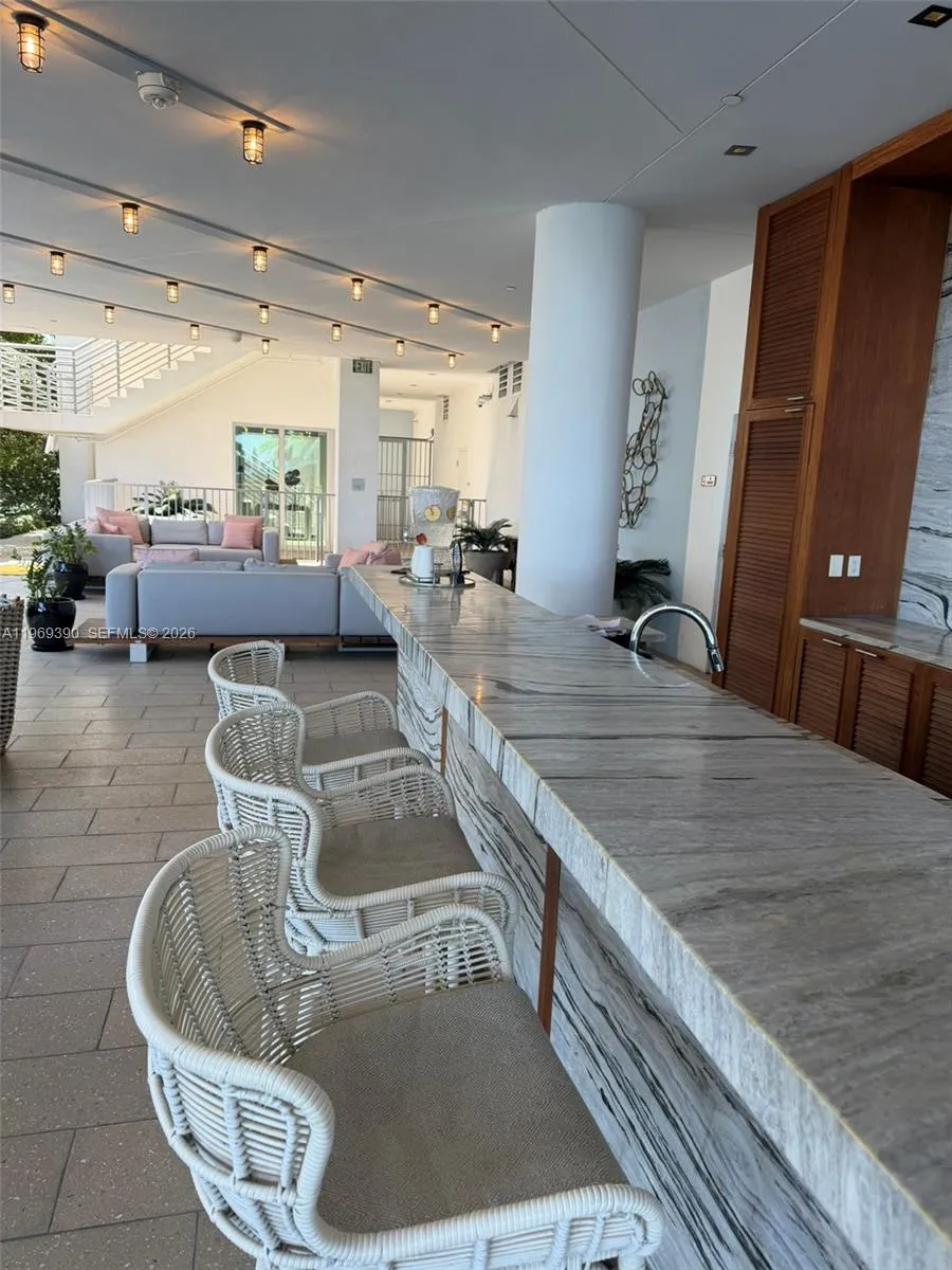 2900 NE 7th Ave #1205 Miami, FL 33137