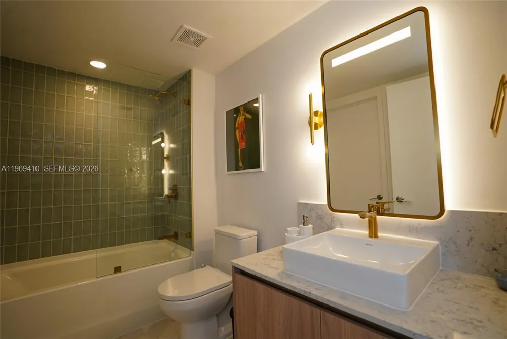 601 NE 1st Ave #3507 Miami, FL 33132