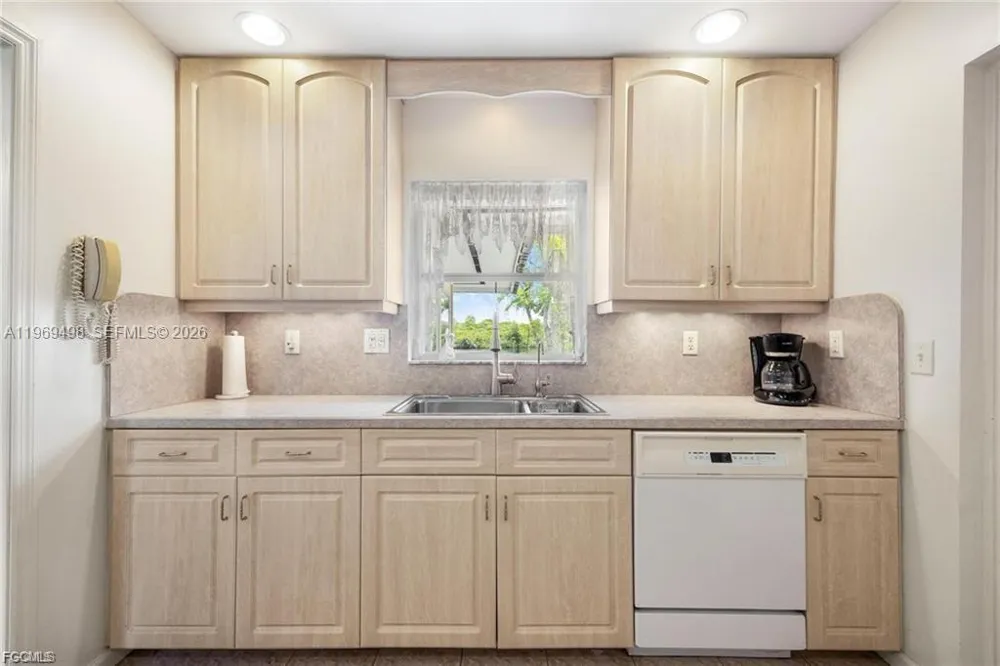 2030 Ft Denaud Rd La Belle, FL 33935