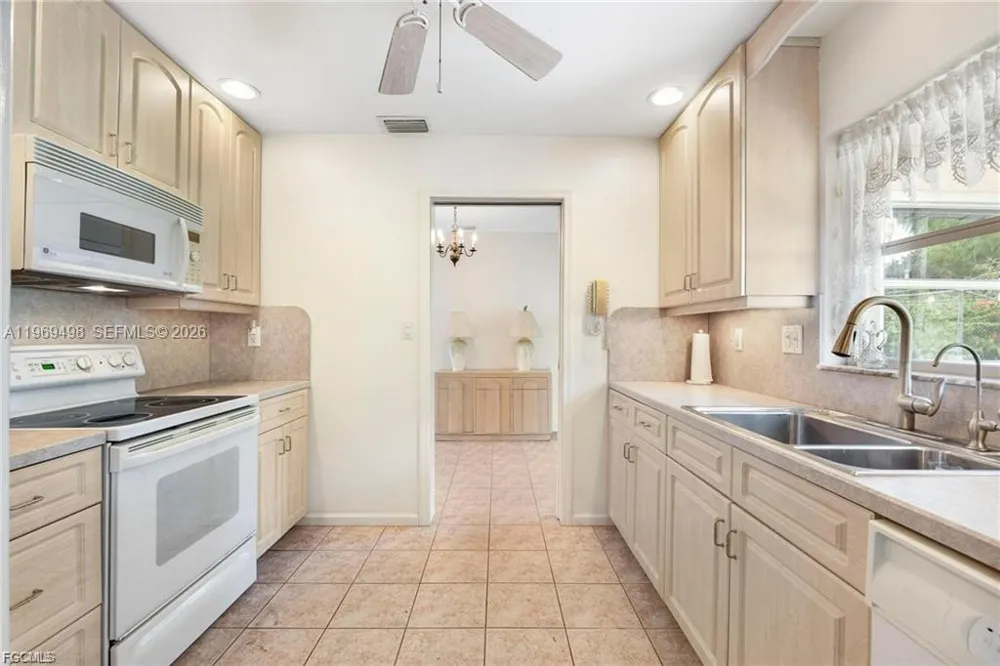 2030 Ft Denaud Rd La Belle, FL 33935