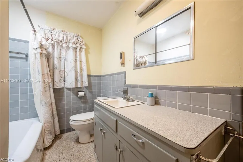 2030 Ft Denaud Rd La Belle, FL 33935
