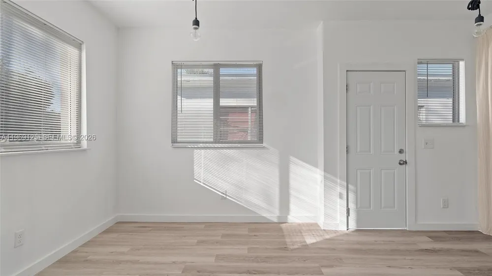 1561 Jefferson Avenue Miami Beach, FL 33139
