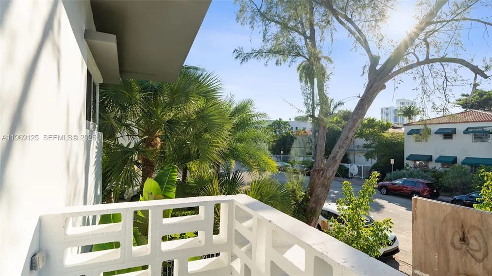 1561 Jefferson Avenue Miami Beach, FL 33139