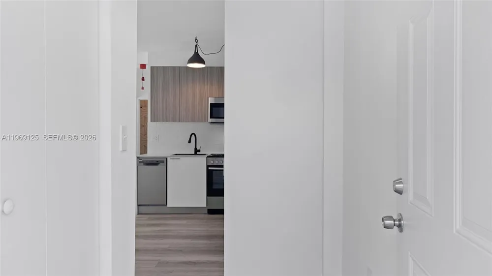 1561 Jefferson Avenue Miami Beach, FL 33139