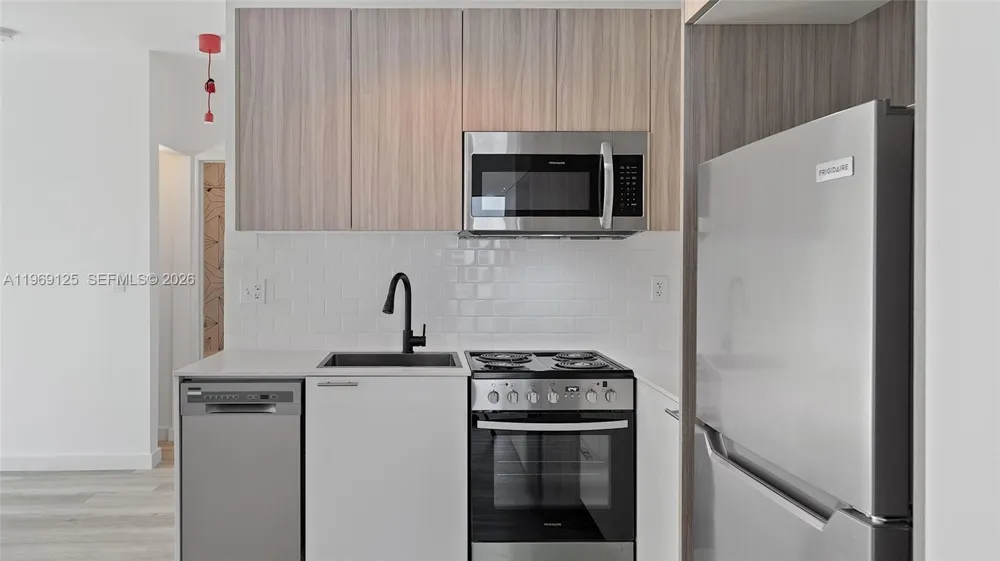 1561 Jefferson Avenue Miami Beach, FL 33139