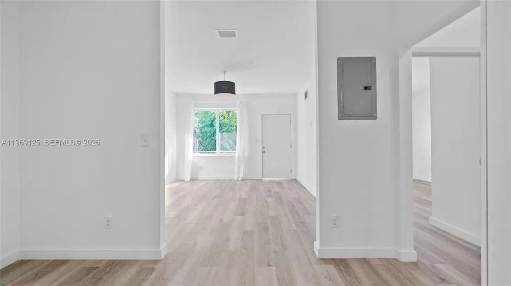 1561 Jefferson Avenue Miami Beach, FL 33139