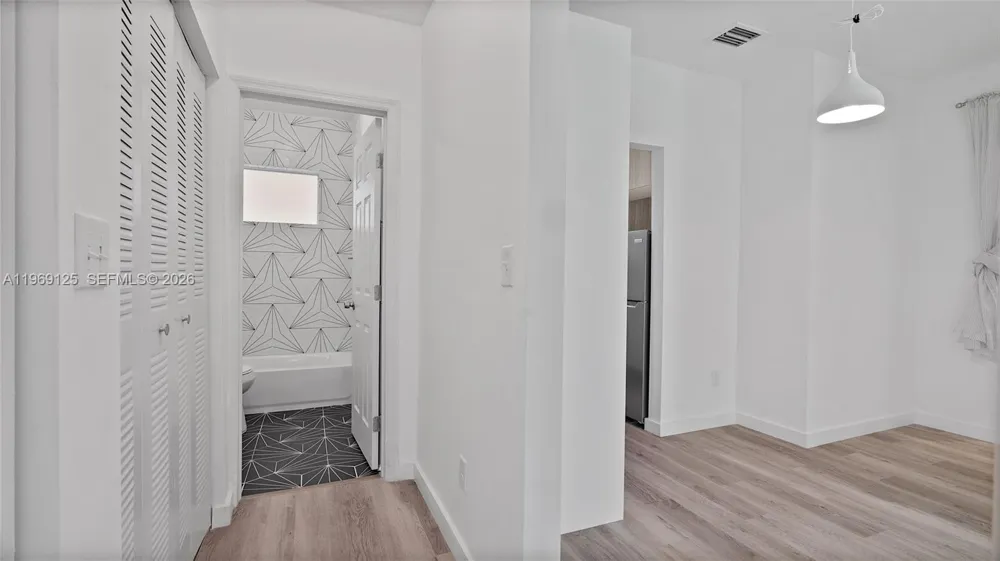 1561 Jefferson Avenue Miami Beach, FL 33139