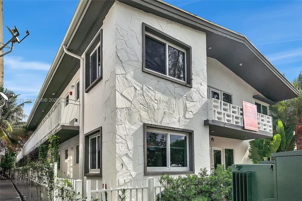 1561 Jefferson Avenue Miami Beach, FL 33139