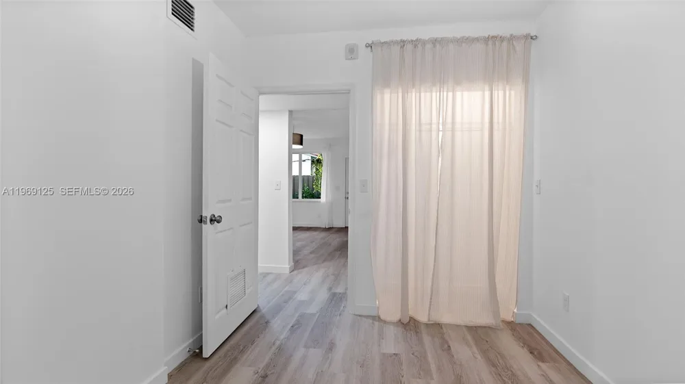 1561 Jefferson Avenue Miami Beach, FL 33139