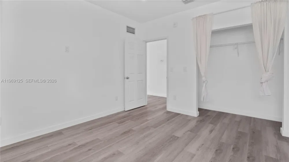 1561 Jefferson Avenue Miami Beach, FL 33139