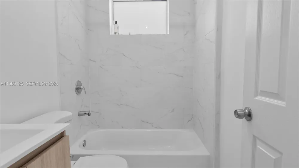 1561 Jefferson Avenue Miami Beach, FL 33139