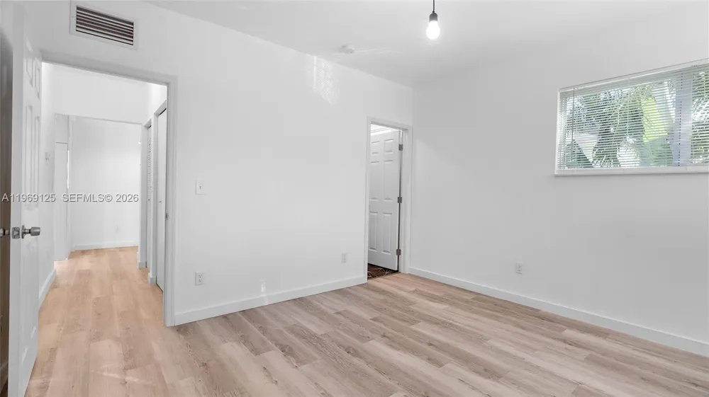 1561 Jefferson Avenue Miami Beach, FL 33139