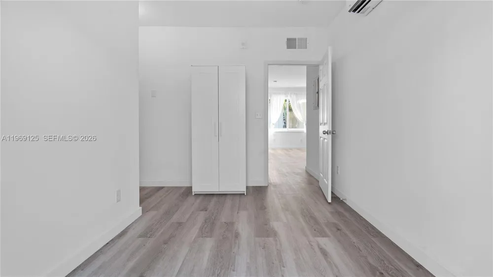 1561 Jefferson Avenue Miami Beach, FL 33139