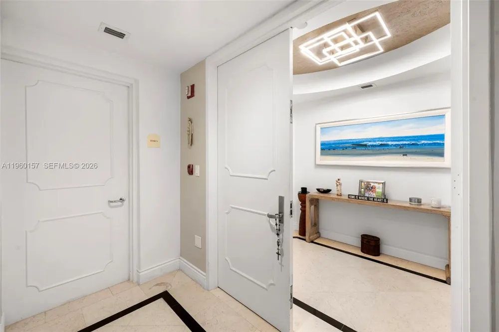 799 Crandon Blvd #605 Key Biscayne, FL 33149