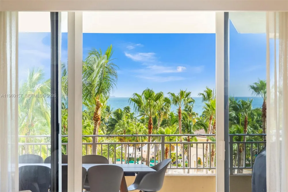 799 Crandon Blvd #605 Key Biscayne, FL 33149
