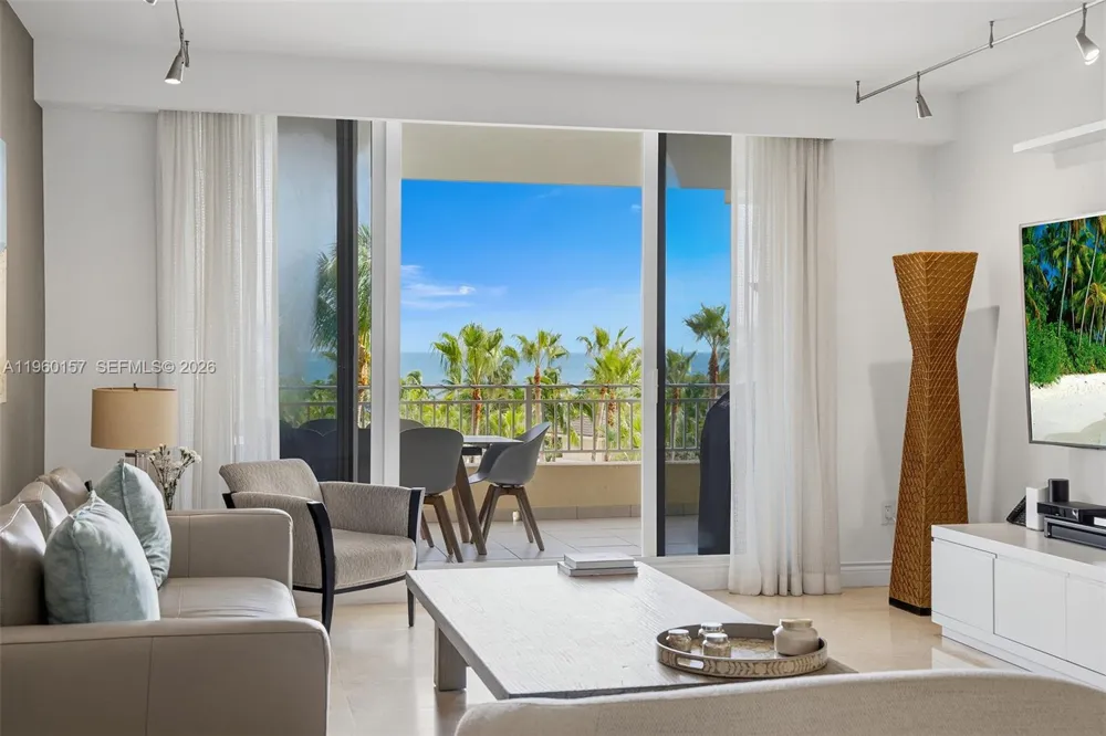 799 Crandon Blvd #605 Key Biscayne, FL 33149
