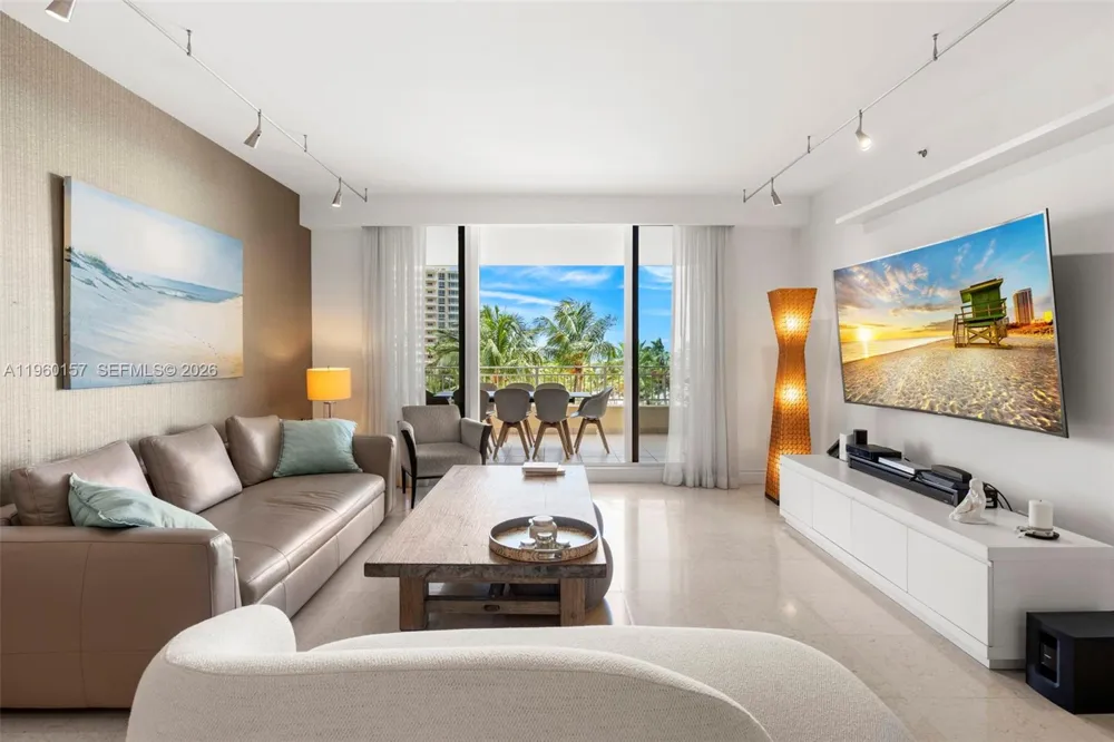 799 Crandon Blvd #605 Key Biscayne, FL 33149