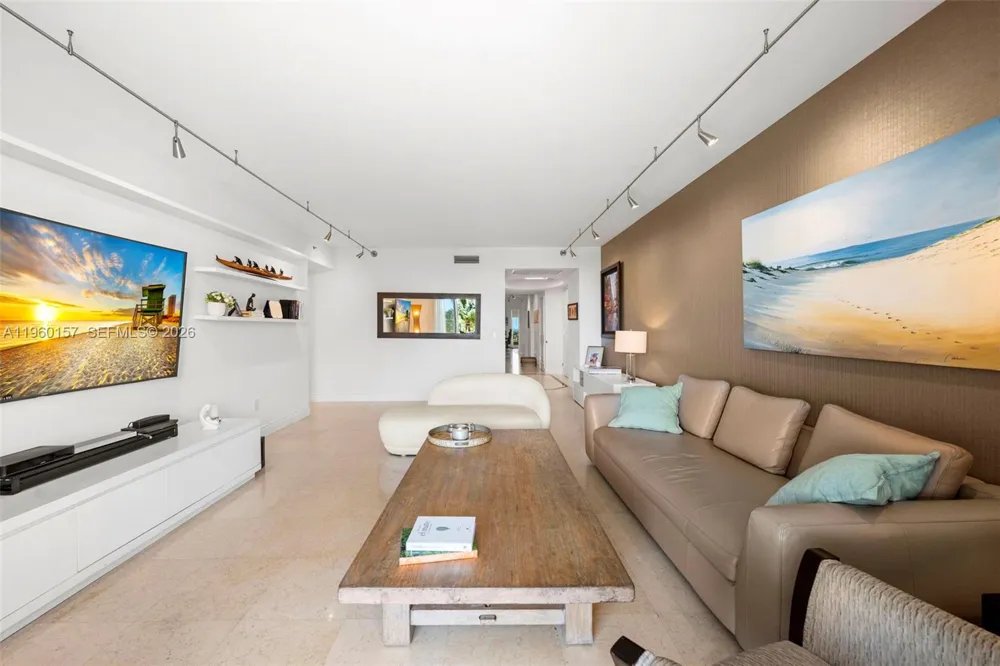 799 Crandon Blvd #605 Key Biscayne, FL 33149