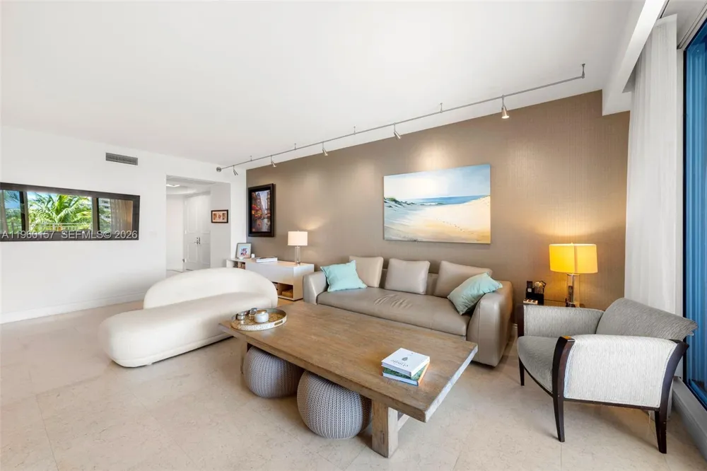 799 Crandon Blvd #605 Key Biscayne, FL 33149