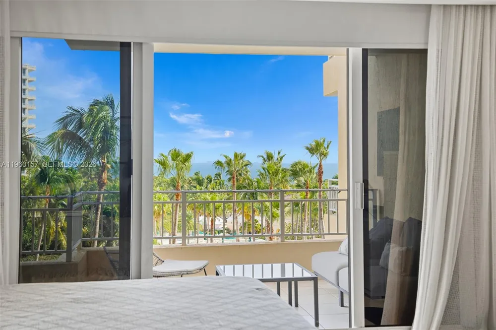 799 Crandon Blvd #605 Key Biscayne, FL 33149