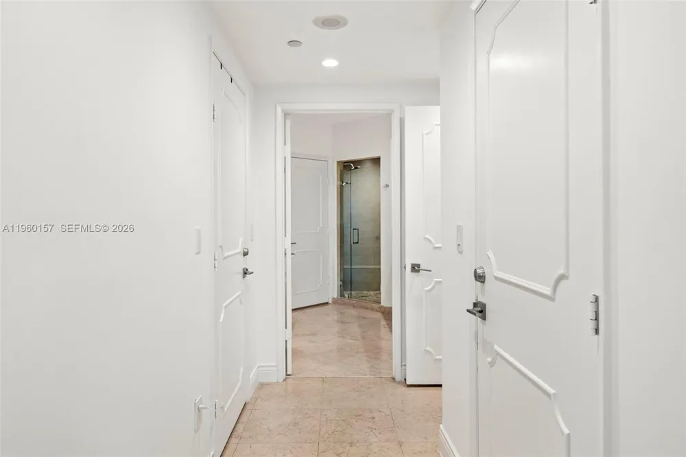 799 Crandon Blvd #605 Key Biscayne, FL 33149