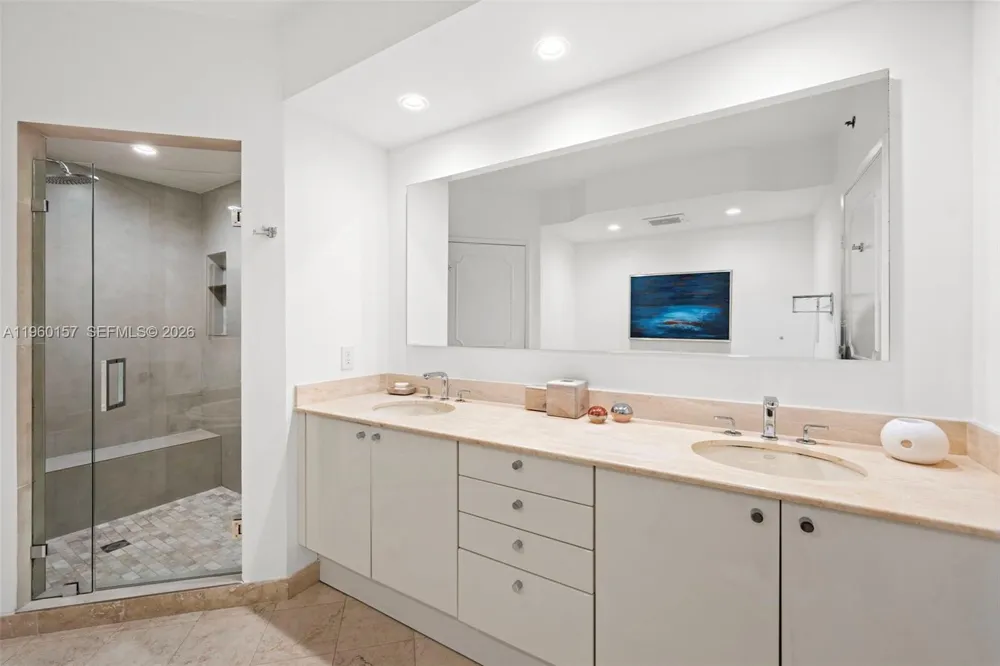 799 Crandon Blvd #605 Key Biscayne, FL 33149