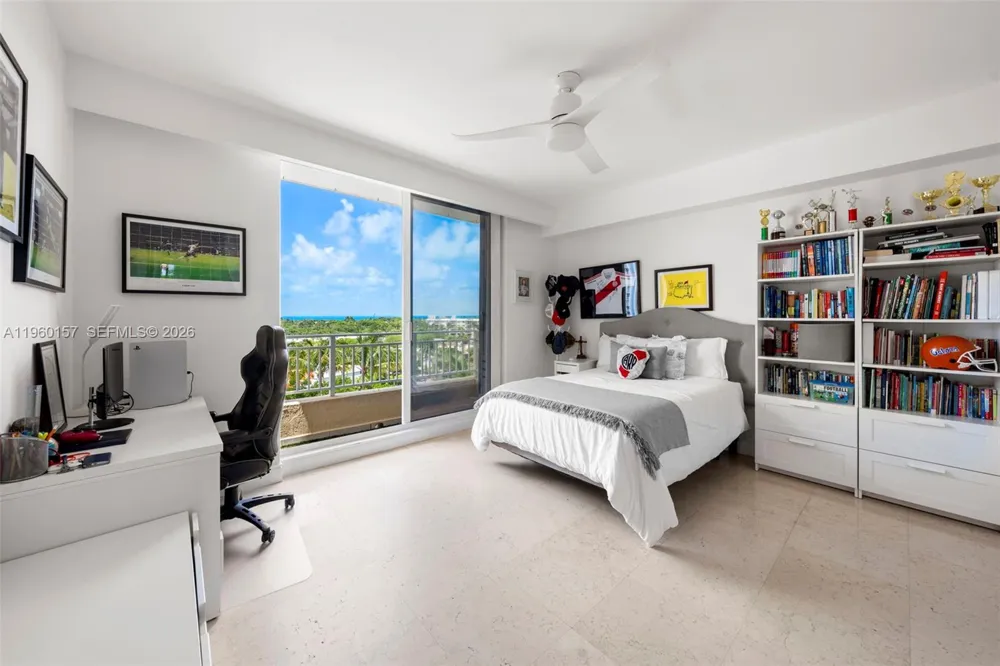 799 Crandon Blvd #605 Key Biscayne, FL 33149