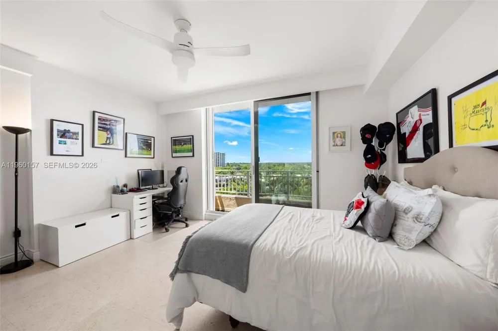 799 Crandon Blvd #605 Key Biscayne, FL 33149