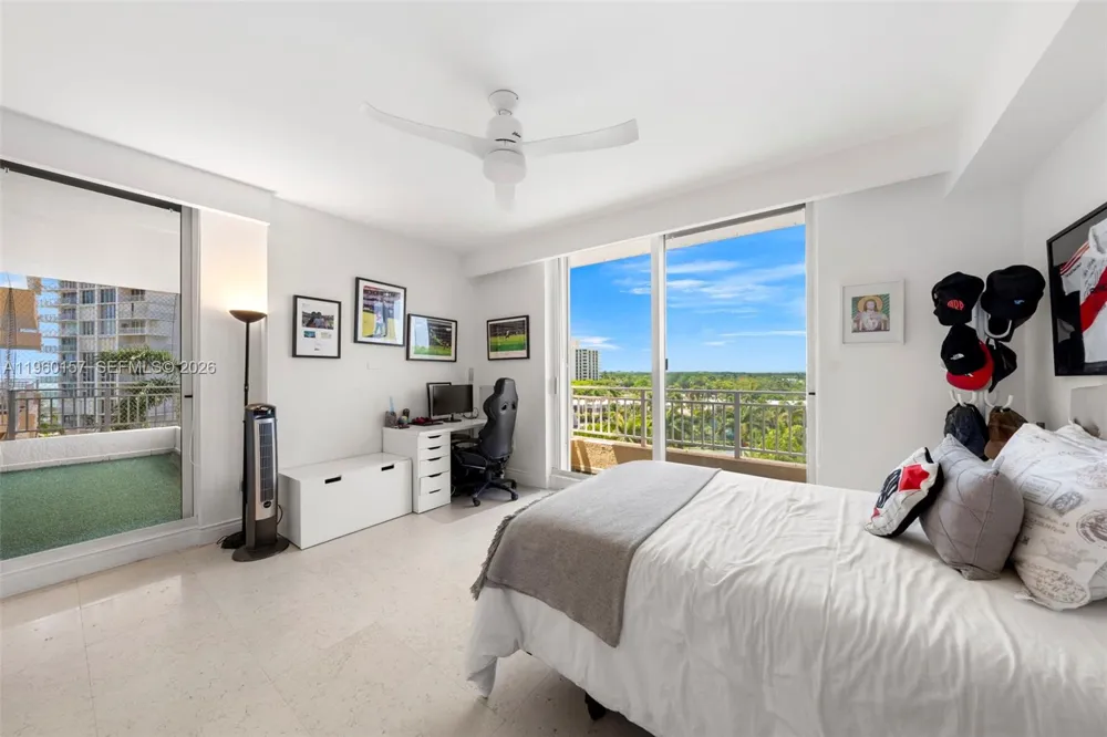 799 Crandon Blvd #605 Key Biscayne, FL 33149