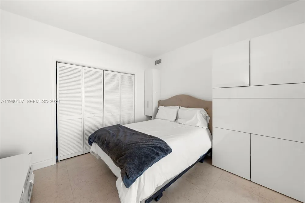 799 Crandon Blvd #605 Key Biscayne, FL 33149