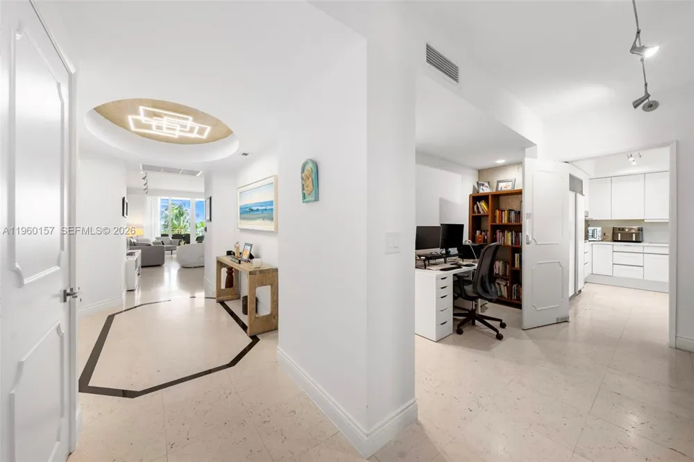 799 Crandon Blvd #605 Key Biscayne, FL 33149