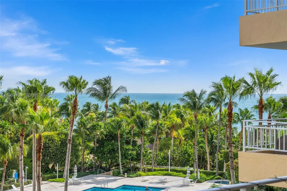 799 Crandon Blvd #605 Key Biscayne, FL 33149