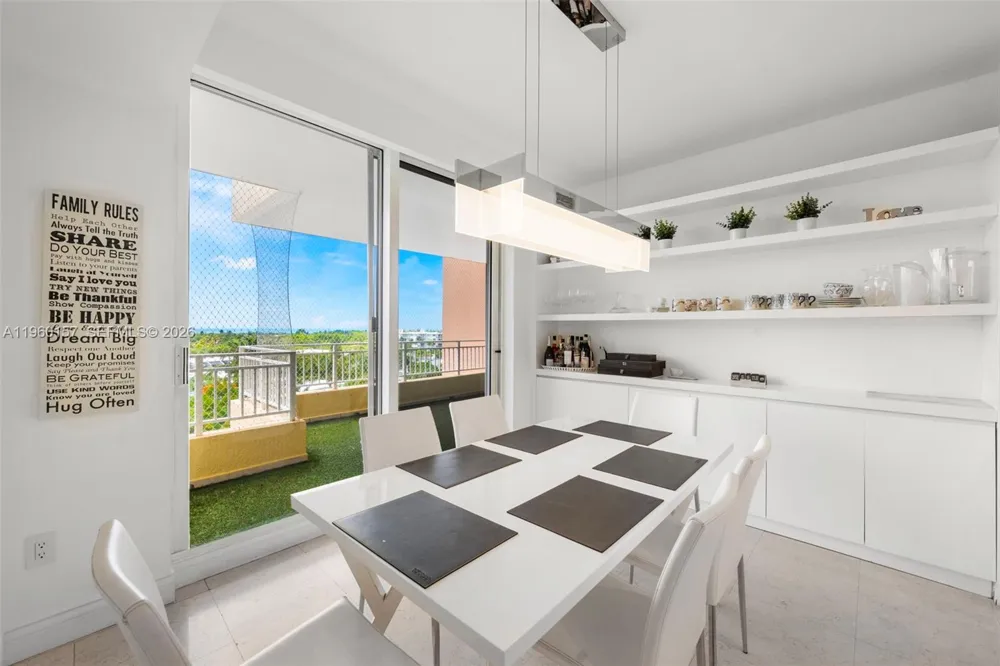 799 Crandon Blvd #605 Key Biscayne, FL 33149