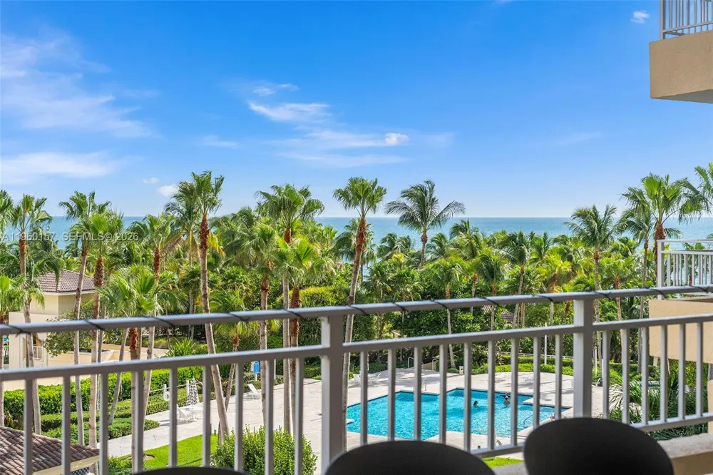 799 Crandon Blvd #605 Key Biscayne, FL 33149