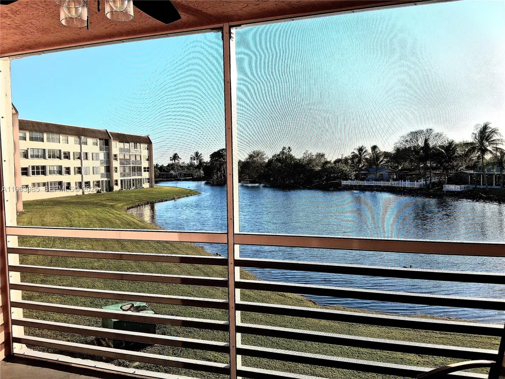 10456 NW 24th Pl #206 Sunrise, FL 33322